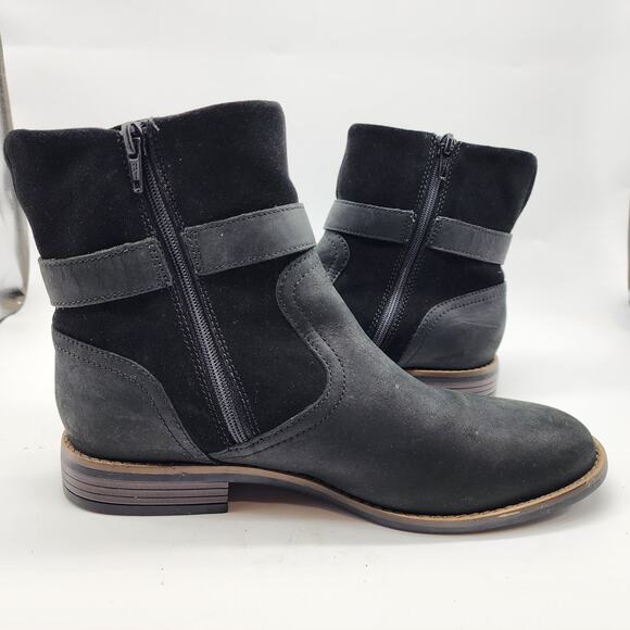 Clarks Camzin Strap Ankle Boots Black Leather Side Zip Buckle Bootie Size 8.5M - Picture 6 of 10